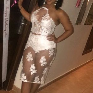 Two-piece white skirt lace set